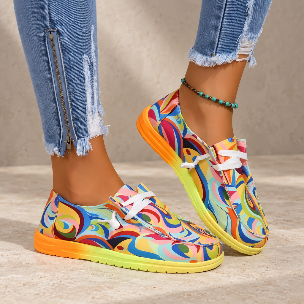 Leila Canvas Low-Top Sneaker