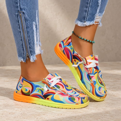 Leila Canvas Low-Top Sneaker