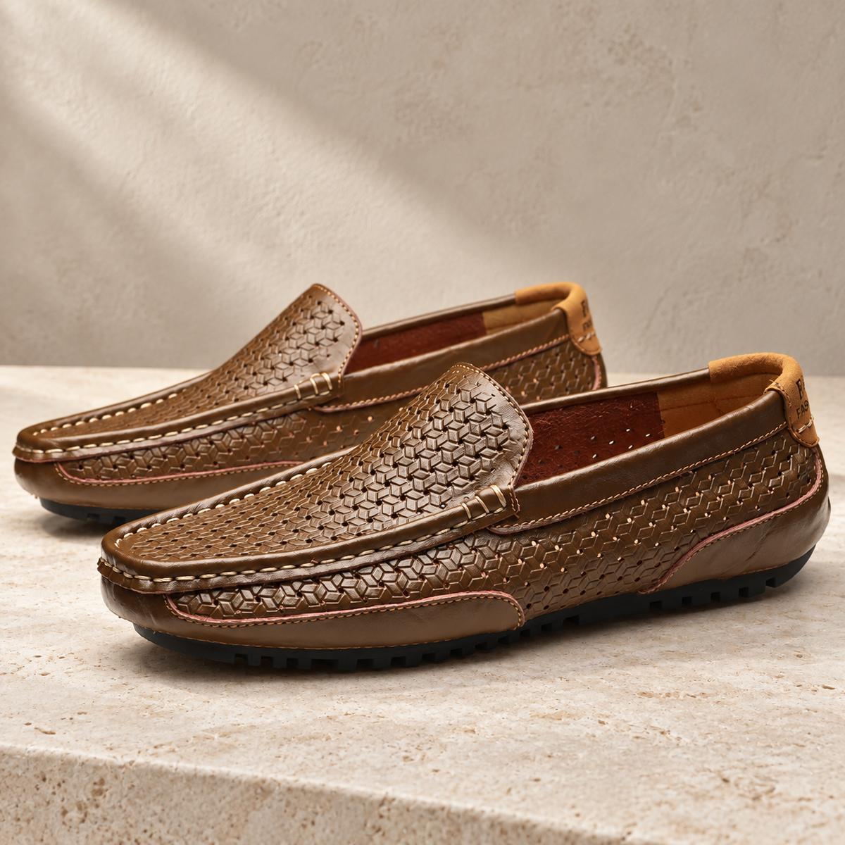 Venetie Leather Loafer